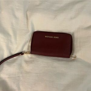 Super cute gently used micheal kors wristlet/wallet